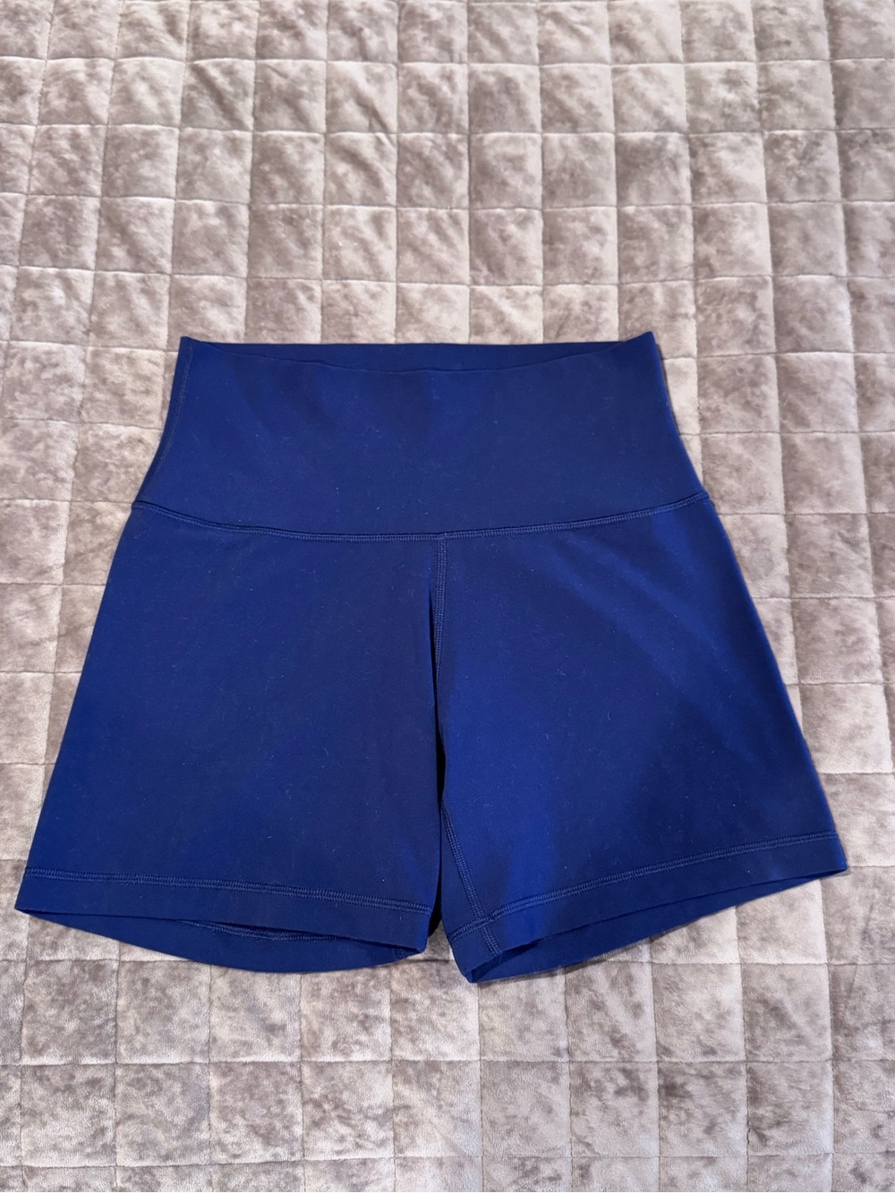 Aritzia x Golden BUTTER Cheeky Hi-Rise 5” Short in Admiral - Picture 3 of 6